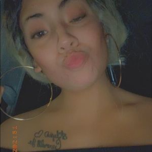 Meet your Posher, Sasha